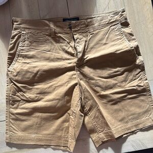 American Eagle men’s shorts